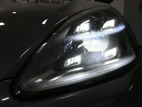 Used 2019 Porsche Cayenne S AWD/4WD image 38