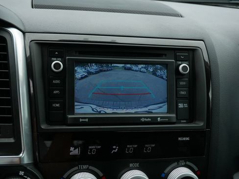 Used 2018 Toyota Sequoia TRD Sport AWD/4WD image 20