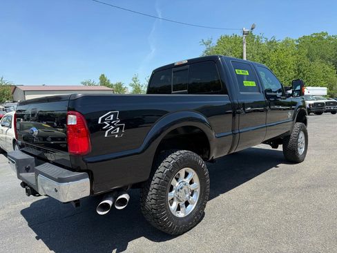 Used 2016 Ford F250 Lariat w/ Lariat Ultimate Package AWD/4WD image 18