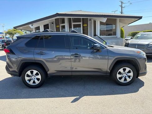 Used 2020 Toyota RAV4 LE w/ Carpet Mat Package FWD image 8