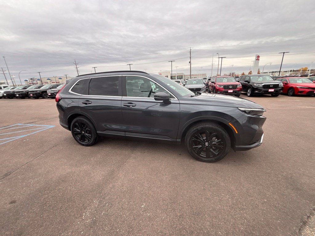 Used 2025 Honda CR-V Sport Touring image 4