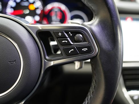 Used 2019 Porsche Panamera 4 Executive image 16