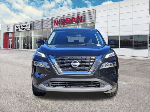 Certified 2023 Nissan Rogue SV image 2