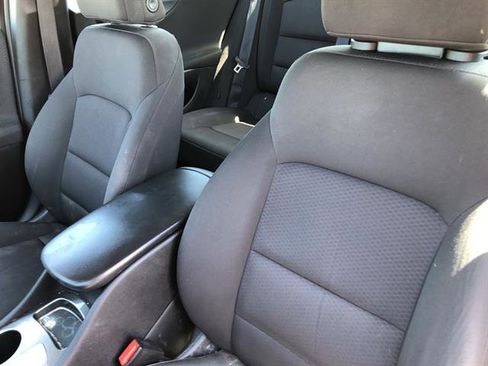 Used 2018 Chevrolet Malibu LS w/ LPO, Convenience Package 2 image 10