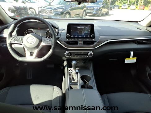 New 2026 Nissan Altima 2.5 SV AWD/4WD image 11