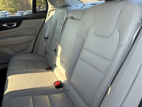 Used 2024 Volvo S60 B5 Plus image 13