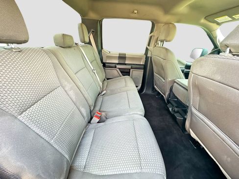 Used 2020 Ford F150 XLT image 25