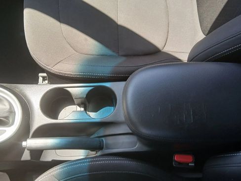 Used 2018 Kia Soul FWD image 30