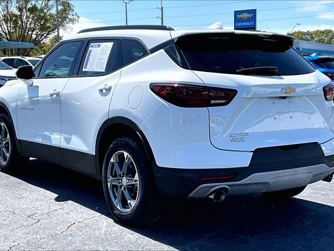 Certified 2024 Chevrolet Blazer LT w/ Convenience Package FWD image 3