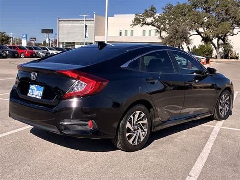 Used 2018 Honda Civic EX image 6