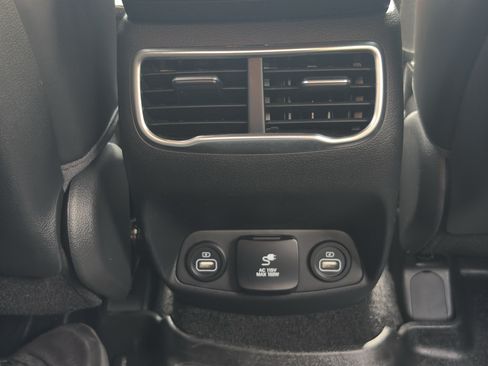 Used 2023 Hyundai Santa Fe Calligraphy AWD/4WD image 13