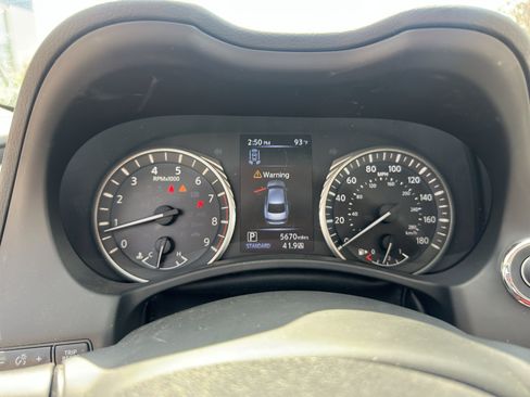 Used 2022 INFINITI Q50 Luxe w/ Cargo Package RWD image 14