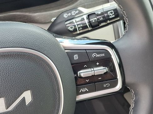 Used 2023 Kia Sorento S w/ Panoramic Sunroof Package AWD/4WD image 23