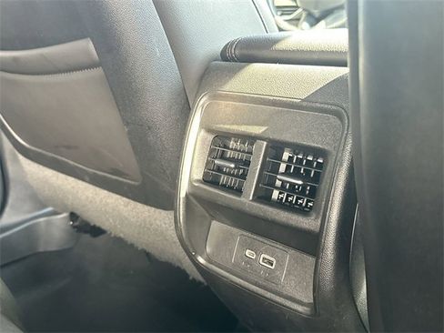 Used 2019 Cadillac XT4 Premium Luxury image 38