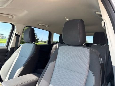 Used 2019 Ford Escape SE FWD image 9