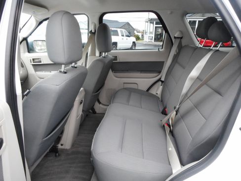 Used 2009 Ford Escape 4WD Hybrid image 16