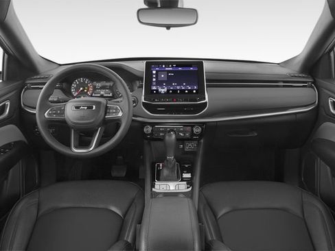 Used 2024 Jeep Compass Limited AWD/4WD image 3