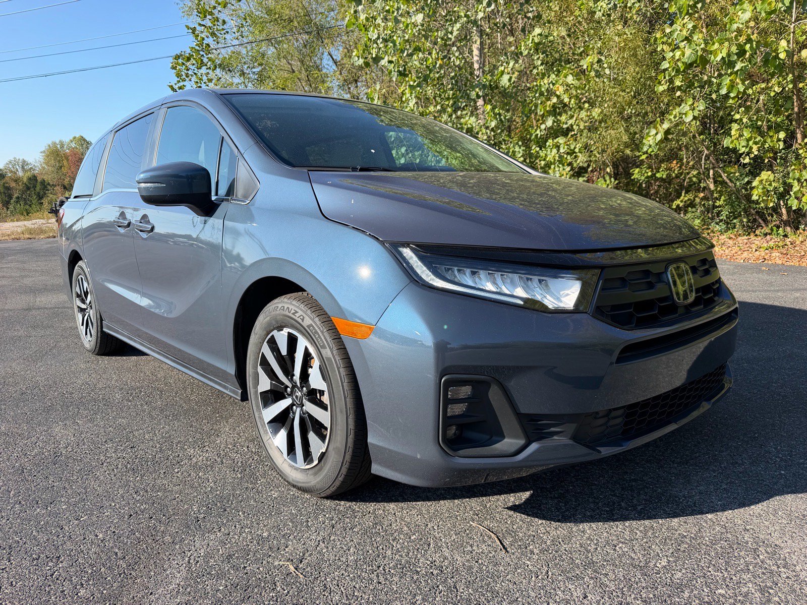 Used 2025 Honda Odyssey EX-L image 2