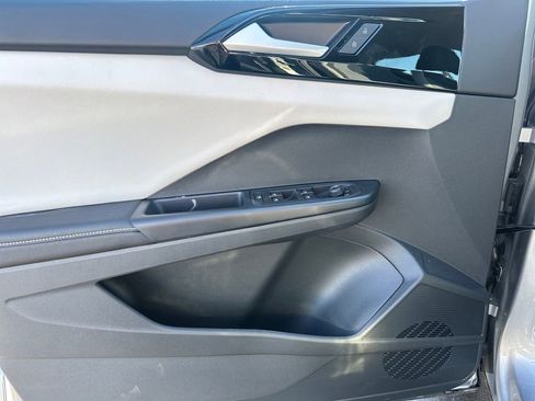 New 2026 Volkswagen Taos S image 25