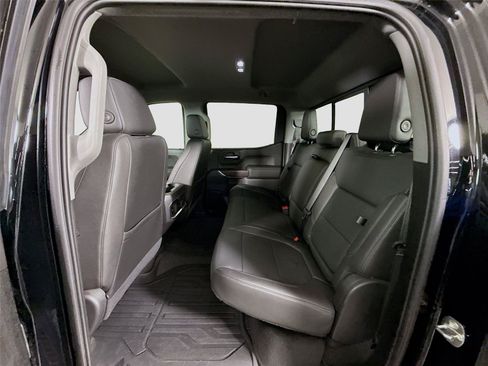 Used 2022 GMC Sierra 1500 SLT w/ SLT Premium Package AWD/4WD image 16