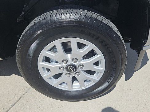 Used 2025 Toyota Tacoma SR5 image 2