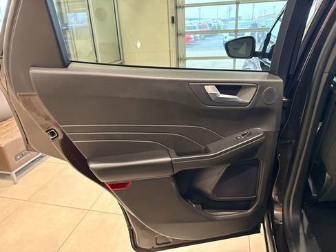 Used 2023 Ford Escape Active w/ Tech Pack #2 image 15