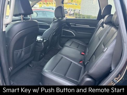 Used 2023 Kia Telluride LX FWD image 16