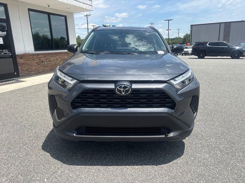 Used 2025 Toyota RAV4 LE AWD/4WD image 10