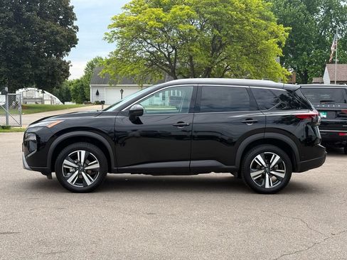 Used 2024 Nissan Rogue SL AWD/4WD image 5
