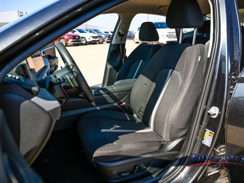 Used 2025 Hyundai Sonata SEL FWD image 10