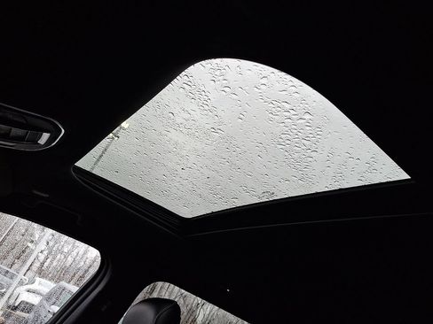 Used 2023 Jeep Grand Cherokee L Laredo image 17