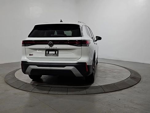 New 2026 Volkswagen Tiguan S FWD image 4