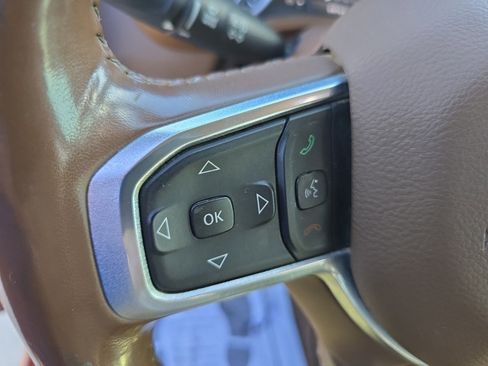 Used 2020 RAM 1500 Laramie image 25
