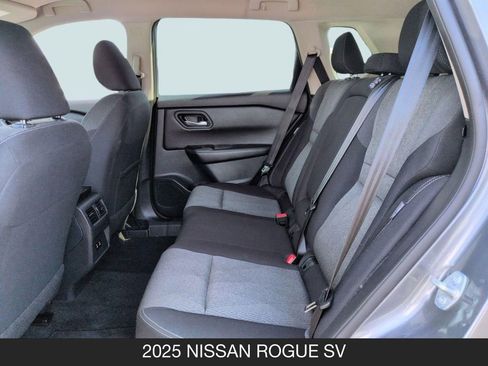 Certified 2025 Nissan Rogue SV FWD image 15