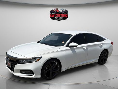 Used 2020 Honda Accord Sport image 3