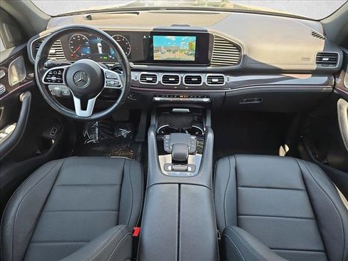 Used 2021 Mercedes-Benz GLS 450 4MATIC image 9