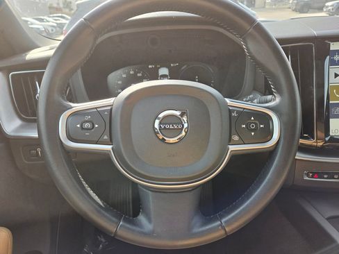Used 2019 Volvo XC60 T8 Momentum w/ Premium Package AWD/4WD image 14