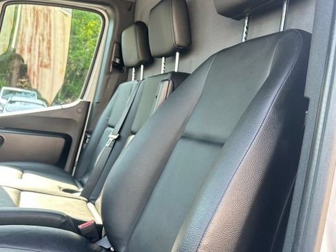 Used 2024 Mercedes-Benz eSprinter 170 Cargo image 12
