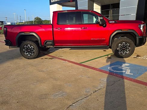 Used 2024 GMC Sierra 2500 AT4X AWD/4WD image 7