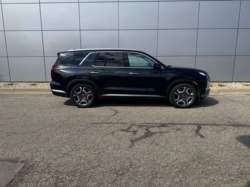 Used 2023 Hyundai Palisade Limited w/ Cargo Package image 42