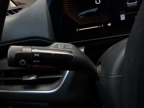 Used 2025 Kia K4 FWD image 36