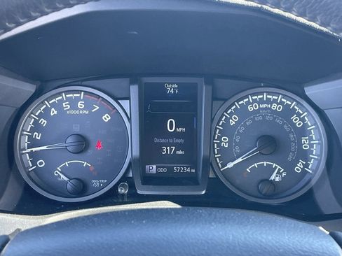 Used 2017 Toyota Tacoma TRD Pro image 7