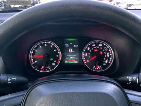 Used 2020 Toyota RAV4 XLE image 25