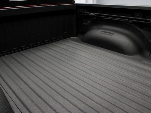 Used 2023 RAM 1500 Laramie AWD/4WD image 13