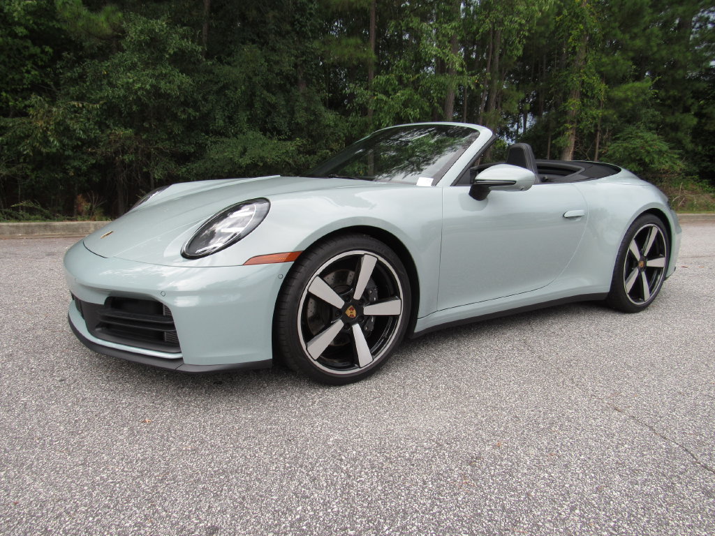 Certified 2025 Porsche 911 Carrera RWD image 1
