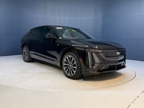 New 2026 Cadillac Lyriq Premium Sport RWD image 7