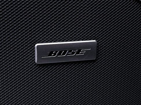 Used 2021 GMC Yukon XL Denali w/ Denali Premium Package image 3