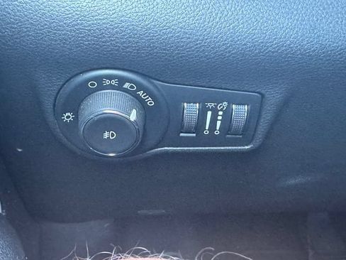 Certified 2025 Jeep Compass Limited AWD/4WD image 23
