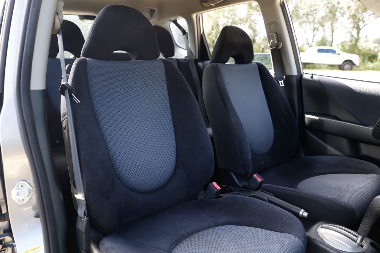 Used 2007 Honda Fit image 16