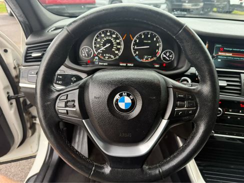 Used 2017 BMW X3 xDrive28i image 9